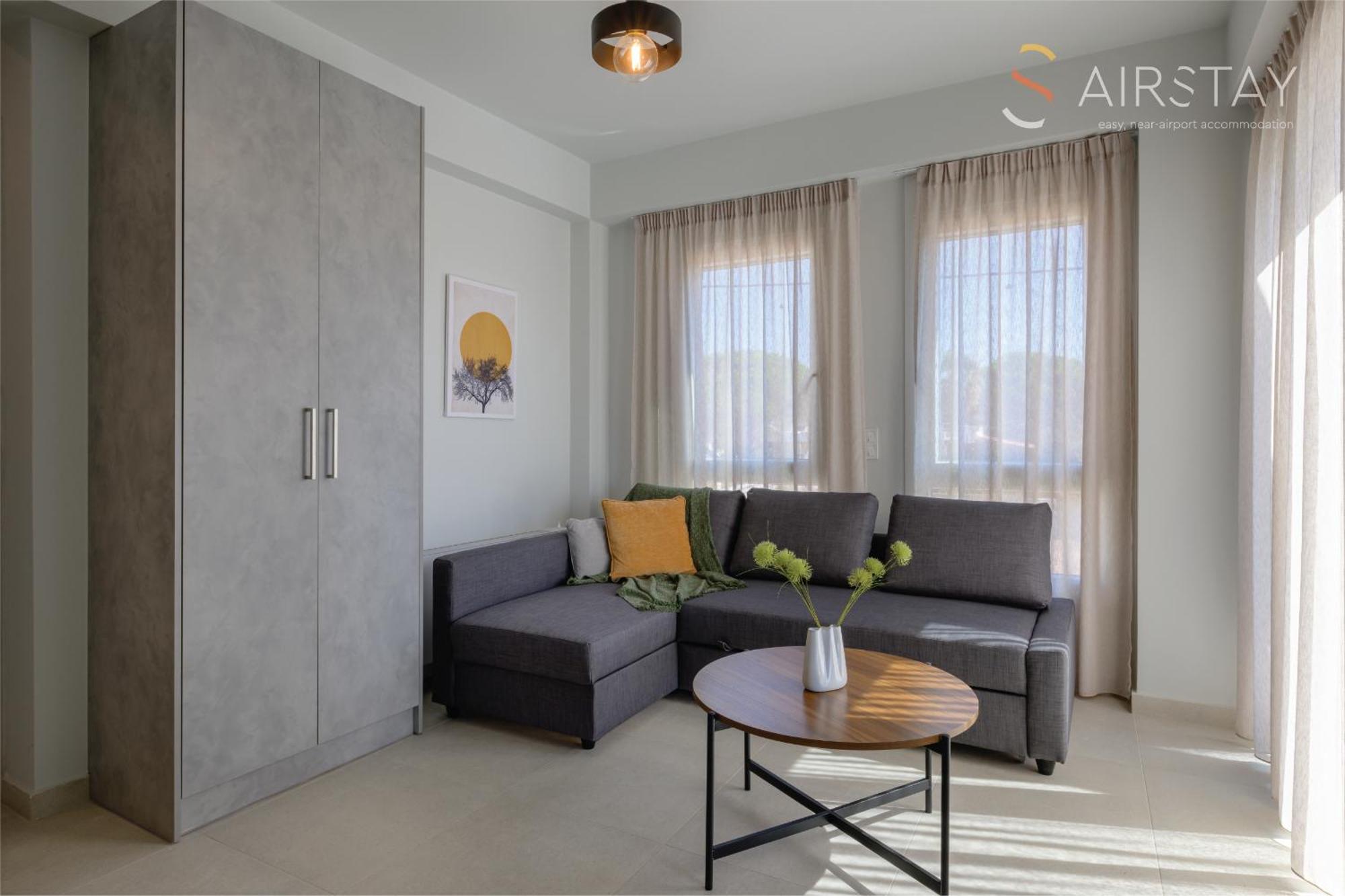 Komos Villas Airport By Airstay Артемида Екстериор снимка
