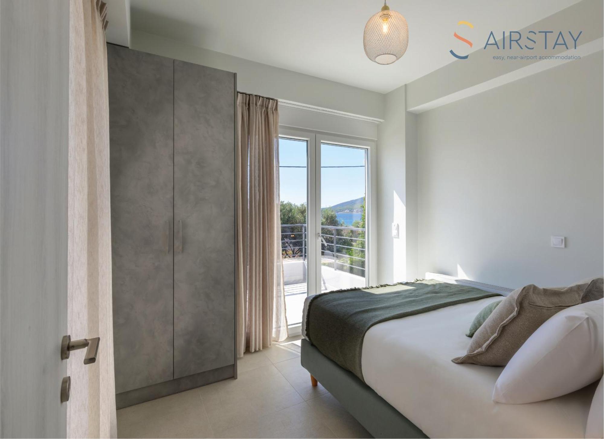 Komos Villas Airport By Airstay Артемида Екстериор снимка